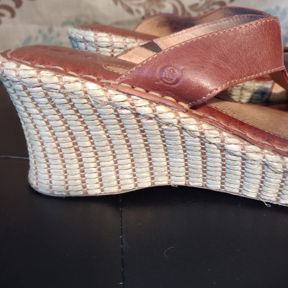 Born Women's Wedge - Picture 3 of 9